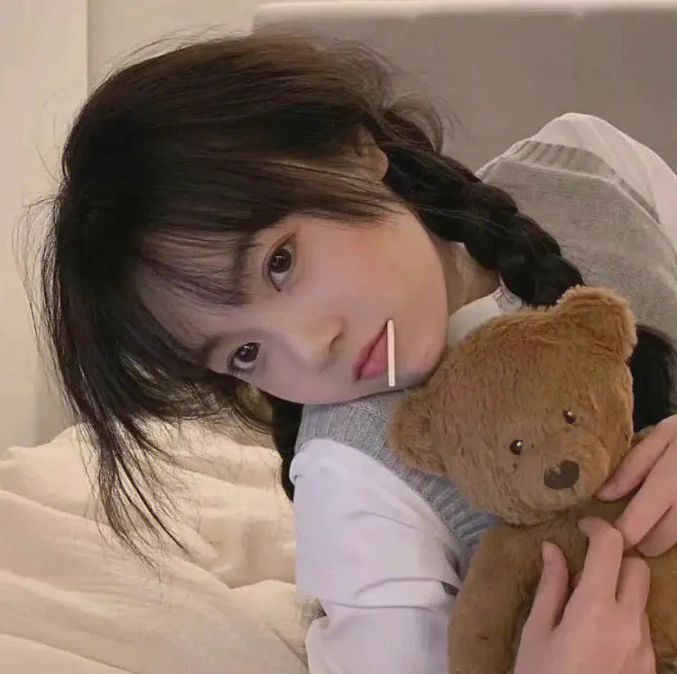 黄阿丽:小眼镜蛇